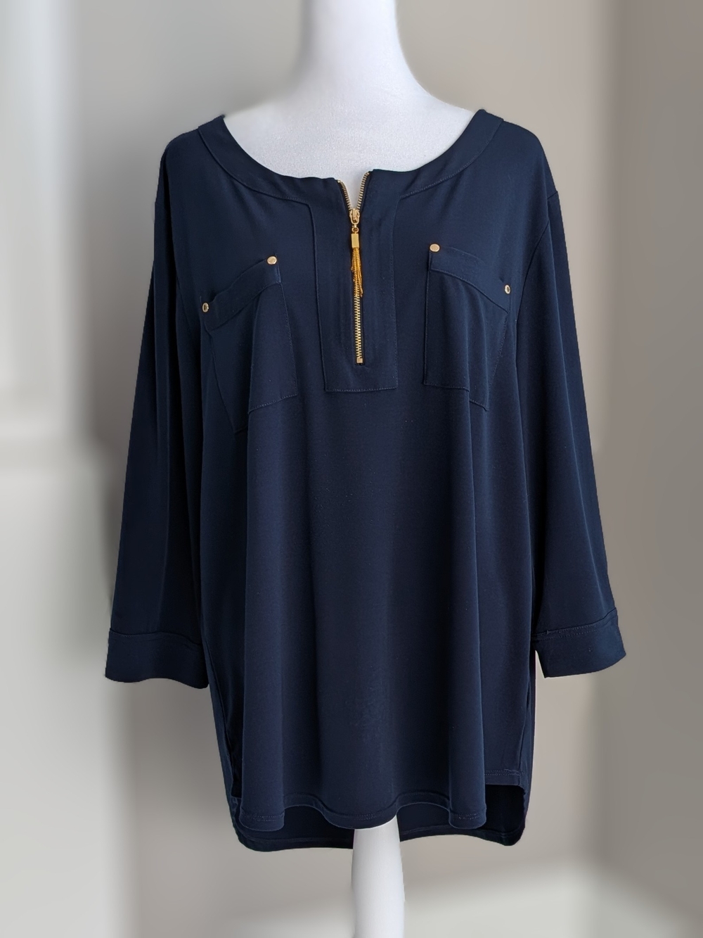 Ellen Tracy Navy Pullover Top with Gold Zip Detail-XL - Picture 1 of 10
